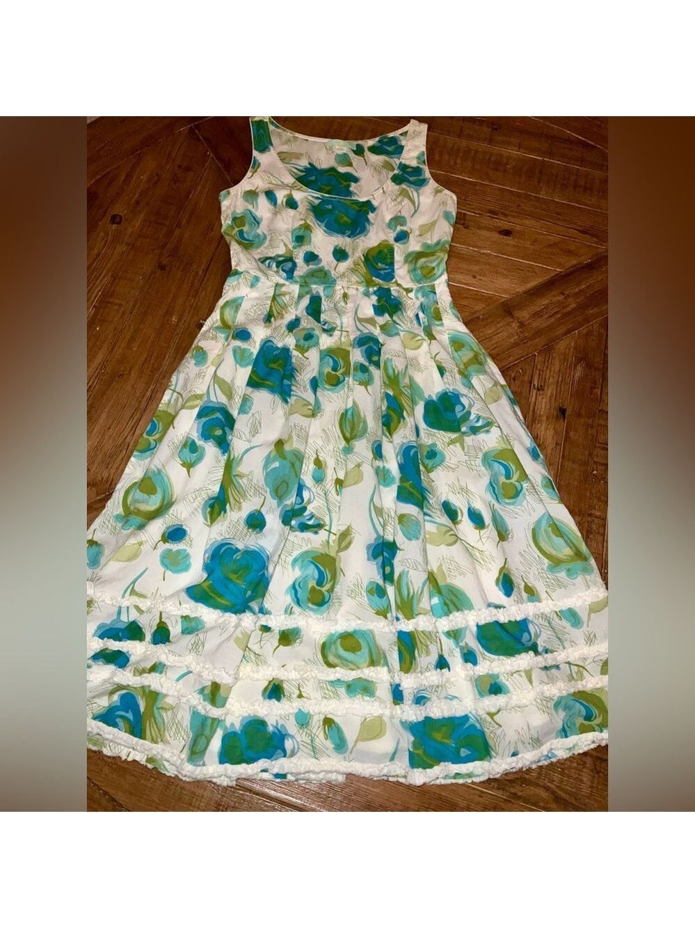 Anthropologie dress by lil - floral vintage style cotton dress /side zip -size 4